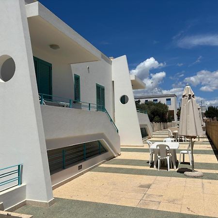 Aparthotel Terrazze Del Mare Racale Exterior foto