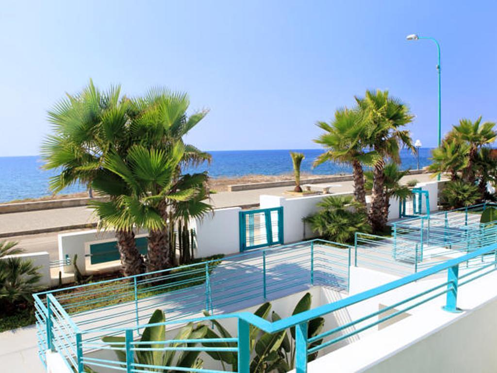 Aparthotel Terrazze Del Mare Racale Zimmer foto