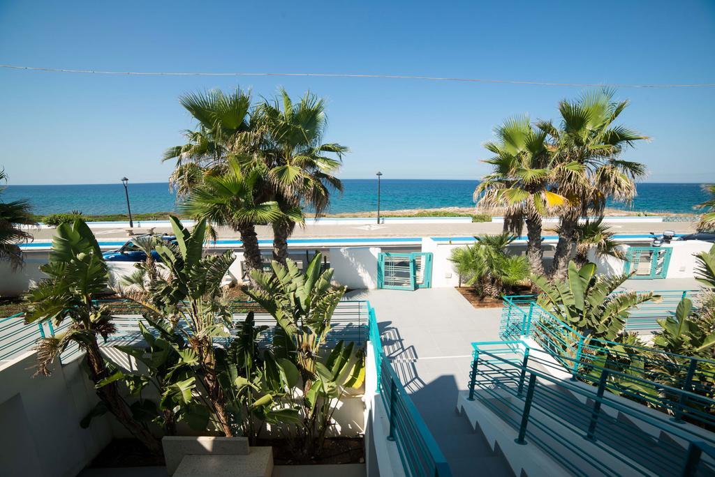 Aparthotel Terrazze Del Mare Racale Exterior foto